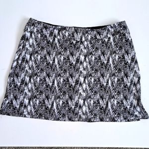 Tranquility by Colorado Clothing Athletic Skort size Medium